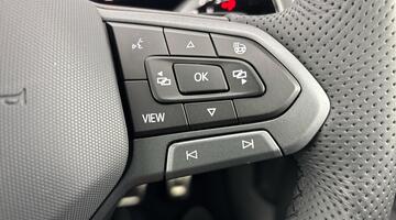 2025 Volkswagen ETSI MHEV R-Line DSG Euro 6 5-door (Multicolour) - Image: 13