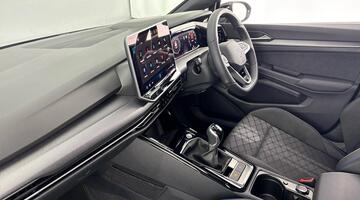 2025 Volkswagen TSI R-Line Euro 6 5-door (Black) - Image: 2