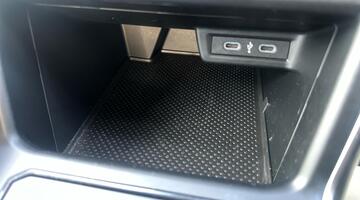 2023 Volkswagen 1.0 TSI Life Euro 6 5-door (Grey) - Image: 28