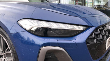 2025 Audi 2.0 TFSI S line Saloon S Tronic Euro 6 5-door (Blue) - Image: 40