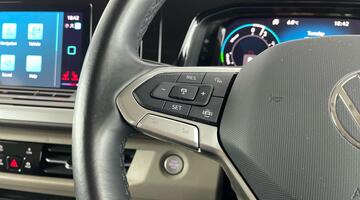 2023 Volkswagen TSI 13kWh Life DSG Euro 6 5-door (Grey) - Image: 23