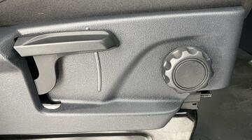 2025 Volkswagen 2.0 TDI T30 Commerce Pro Auto FWD SWB Euro 6 5-door (Blue) - Image: 20