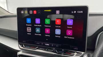 2025 SEAT TSI EVO FR Euro 6 5-door (White) - Image: 18