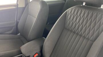 2021 Volkswagen 2.0 TDI Life DSG Euro 6 5-door (Grey) - Image: 36