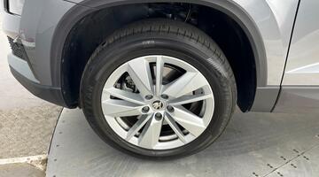 2025 Škoda TSI ACT SE Drive DSG Euro 6 5-door (Grey) - Image: 33