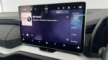 2024 Škoda TSI e-TEC MHEV SE DSG Euro 6 5-door (5 Seat) (Gold) - Image: 17