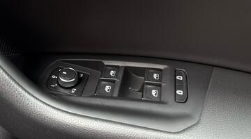 2020 Volkswagen 3.0 TDI V6 Black Edition Tiptronic 4Motion Euro 6 5-door (Silver) - Image: 16