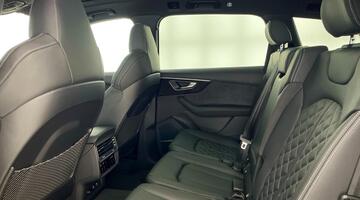 2025 Audi 4.0 TFSI V8 Black Edition Tiptronic quattro Euro 6 5-door (Black) - Image: 38