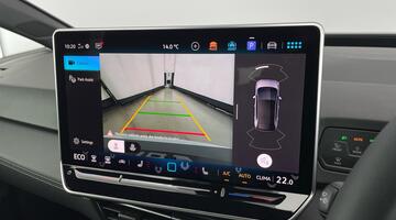 2025 Volkswagen Pro 59kWh Auto 5-door (Silver) - Image: 22