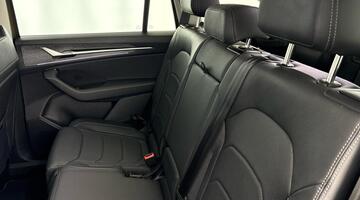 2025 Škoda 2.0 TDI SE L DSG 4WD Euro 6 5-door (7 Seat) (Gold) - Image: 39