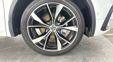 2025 Volkswagen TSI R-Line DSG Euro 6 5-door (White) - Image: 38