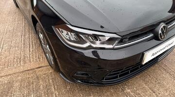 2023 Volkswagen 1.0 TSI R-Line DSG Euro 6 5-door (Black) - Image: 25