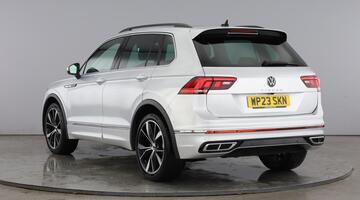 2023 Volkswagen TSI R-Line DSG Euro 6 5-door (Silver) - Image: 3