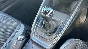 2025 Audi 1.0 TFSI 30 S line Sportback Euro 6 5-door (Green) - Image: 32