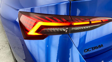 2025 Škoda 2.0 TDI SportLine DSG Euro 6 5-door (Blue) - Image: 34