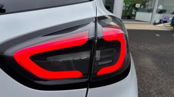 2023 Ford EcoBoost ST Euro 6 5-door (White) - Image: 19