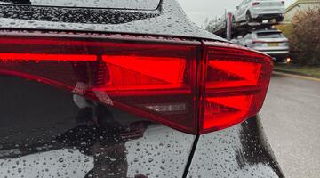 2025 CUPRA 2.0 TSI VZDSG 4-doorive Euro 6 5dr (Black) - Image: 18