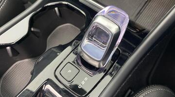 2025 Volvo 2.0 B4 MHEV Ultra Dark DCT Auto Euro 6 5-door (Grey) - Image: 25