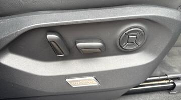 2020 Volkswagen 3.0 TDI V6 Black Edition Tiptronic 4Motion Euro 6 5-door (Silver) - Image: 30