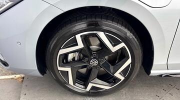 2025 Volkswagen TSI eHybrid 19.7kWh R-Line DSG Euro 6 5-door (Silver) - Image: 32