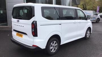 2025 Ford 2.0 320 EcoBlue Zetec L1 Euro 6 5-door (White) - Image: 20