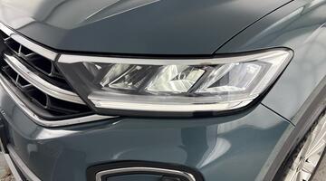 2022 Volkswagen TSI Style 2WD Euro 6 2-door (Multicolour) - Image: 37