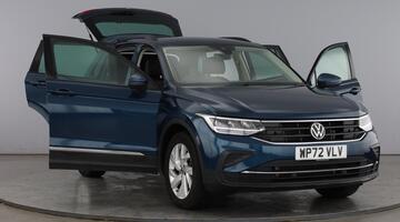 2022 Volkswagen TSI Life DSG Euro 6 5-door (Blue) - Image: 9