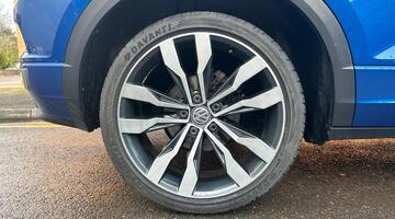 2019 Volkswagen TDI R-Line Euro 6 5-door (Blue) - Image: 5