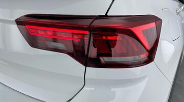 2025 Volkswagen 1.0 TSI Style Euro 6 5-door (Multicolour) - Image: 22