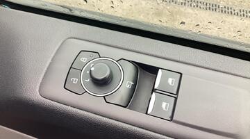 2025 Ford 2.0 320 EcoBlue Trail LH1 Euro 6 5-door (Black) - Image: 24