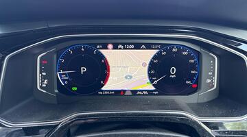 2025 Volkswagen 1.0 TSI R-Line DSG Euro 6 5-door (Silver) - Image: 35