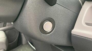 2025 Volkswagen Pro 79kWh Commerce Plus Auto 5-door (White) - Image: 28