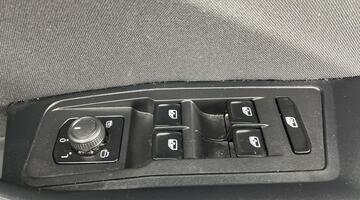 2023 Volkswagen 1.0 TSI Life Euro 6 5-door (Grey) - Image: 19