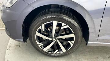 2025 Volkswagen 1.0 TSI Match Euro 6 5-door (Grey) - Image: 35