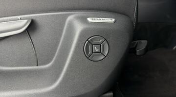 2025 Volkswagen 2.0 TDI R-Line DSG Euro 6 5-door (Grey) - Image: 23