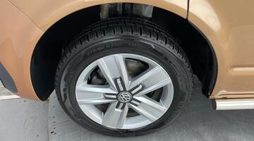 2020 Volkswagen 2.0 TDI Coast DSG Euro 6 4-door (Multicolour) - Image: 28