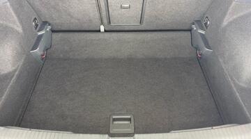 2023 Volkswagen TSI Life Euro 6 5-door (Red) - Image: 27