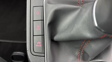 2024 SEAT 1.0 TSI FR Sport Euro 6 5-door (Red) - Image: 24