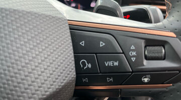 2025 CUPRA EHybrid 25.8kWh V2 DSG Euro 6 5-door (Blue) - Image: 18