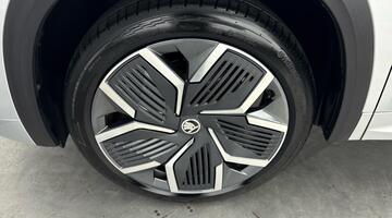 2025 Škoda TSI e-TEC MHEV SportLine DSG Euro 6 5-door (7 Seat) (Silver) - Image: 44