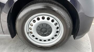 2024 Volkswagen Pro 79kWh Commerce Auto 5-door (Black) - Image: 5