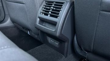 2025 Volkswagen ETSI MHEV Match DSG Euro 6 5-door (Grey) - Image: 31