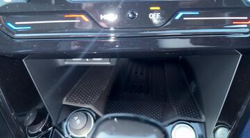 2025 Volkswagen TSI Black Edition Plus DSG Euro 6 5-door (White) - Image: 28