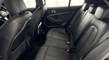 2020 BMW 118i M Sport DCT Euro 6 5-door (Black) - Image: 28