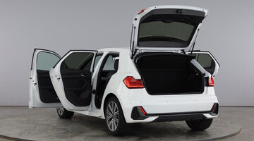 2025 Audi TFSI 35 S line Sportback S Tronic Euro 6 5-door (White) - Image: 11