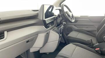 2025 Volkswagen 2.0 TDI T3Commerce Plus FWD LWB Euro 6 5-door (White) - Image: 2