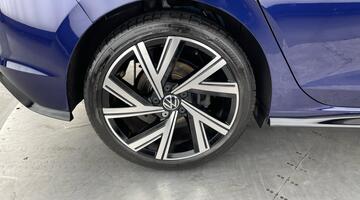2024 Volkswagen 2.0 TDI R-Line DSG Euro 6 5-door (Blue) - Image: 28