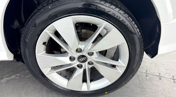 2023 Audi TFSI CoD 35 S line S Tronic Euro 6 5-door (White) - Image: 33