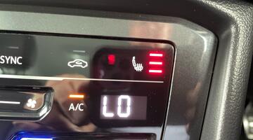 2021 Volkswagen TSI Active Euro 6 5-door (Red) - Image: 23