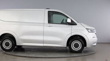 2025 Volkswagen 2.0 TDI T30 Commerce Plus FWD SWB Euro 6 5-door (Grey) - Image: 4